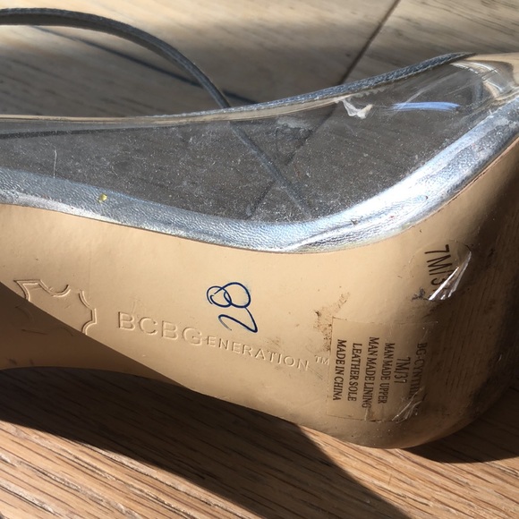 BCBG generation Cynthia pump - Picture 5 of 11